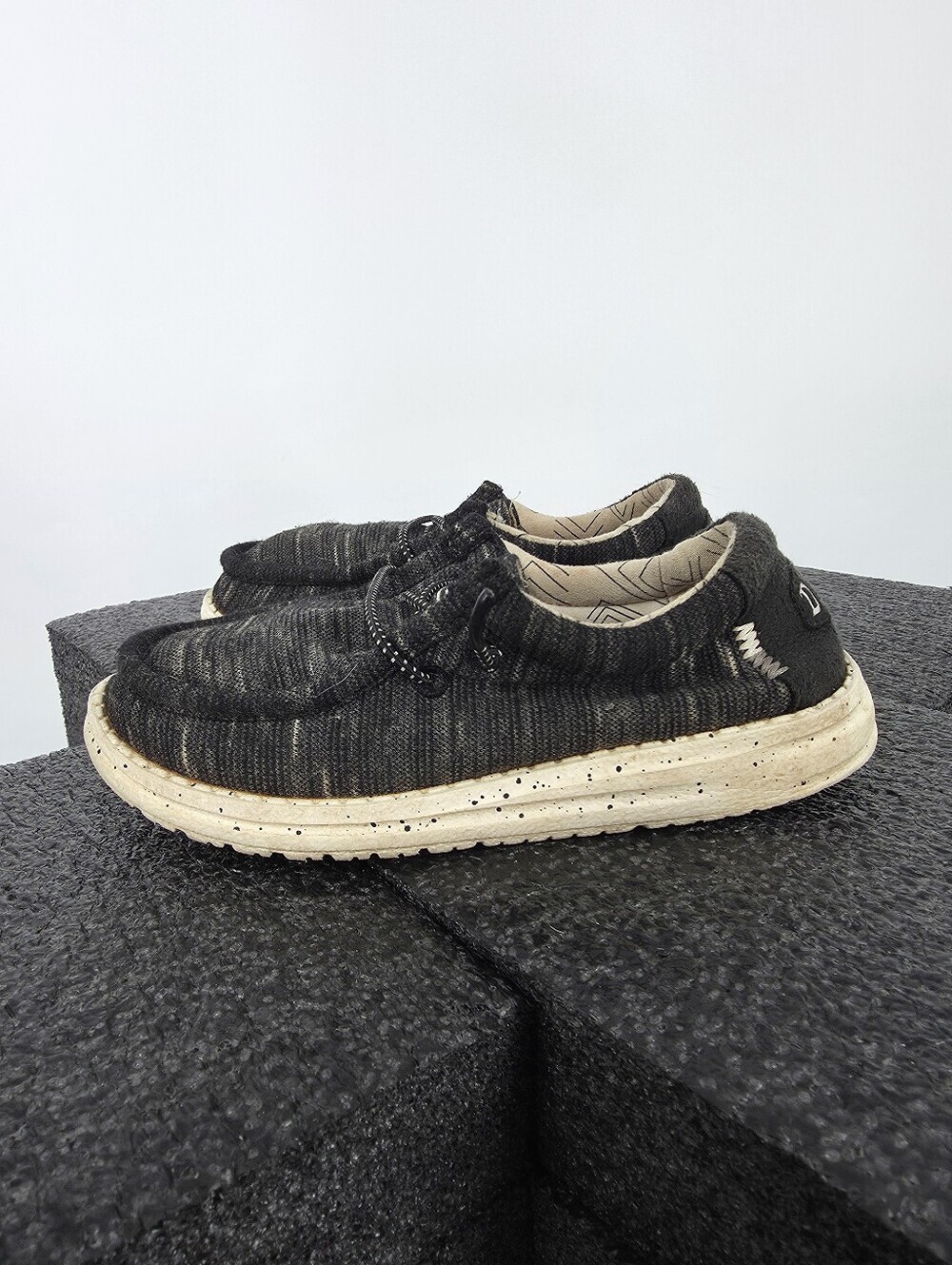 Hey Dude Wally Youth Stretch K12 Shoes Black Charcoal Heather Loafers